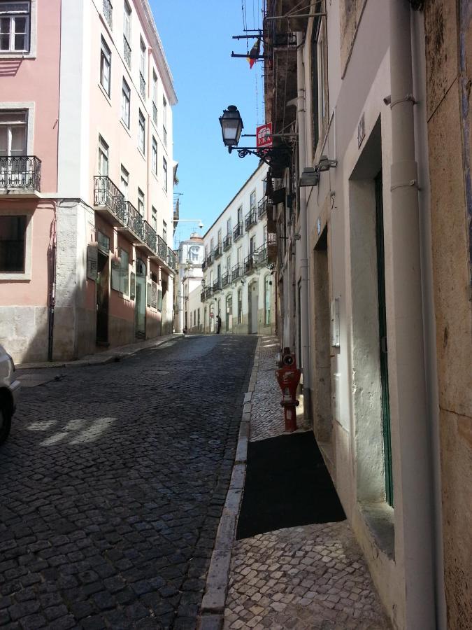 Cozy 1St Floor Flat Central Chiado District With Balconies And Ac 19Th Century Building Lisbona Esterno foto