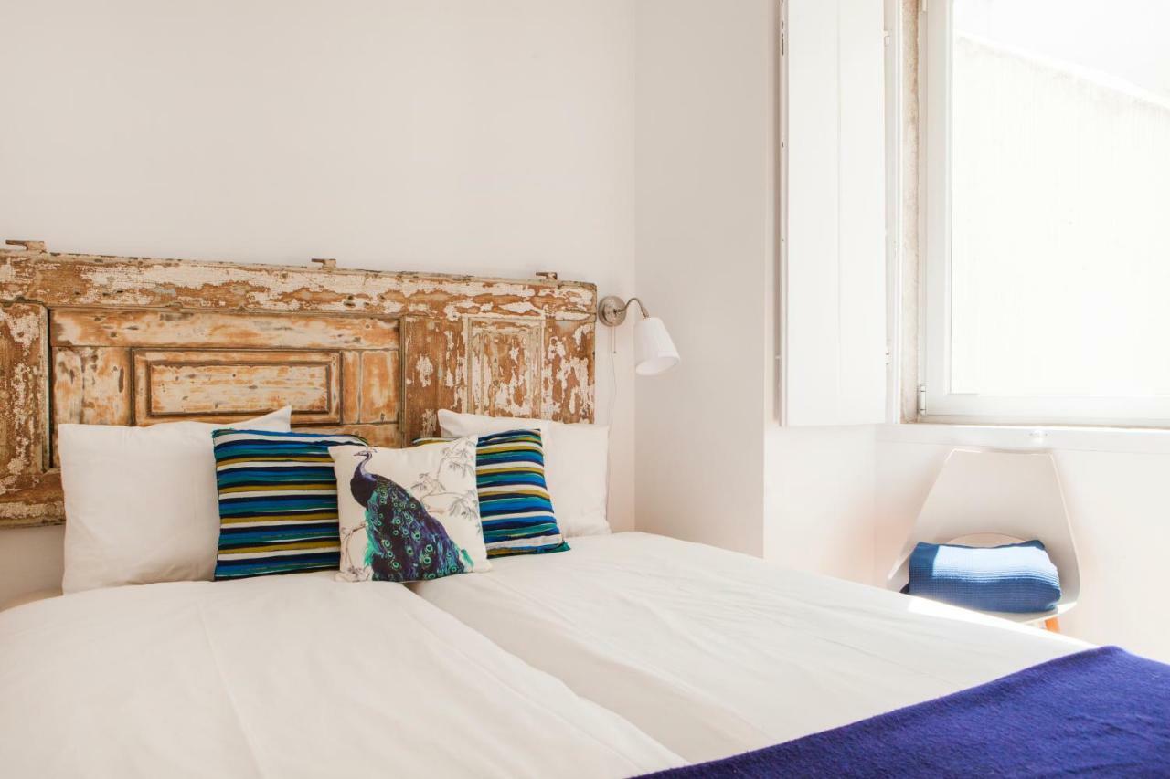 Cozy 1St Floor Flat Central Chiado District With Balconies And Ac 19Th Century Building Lisbona Esterno foto