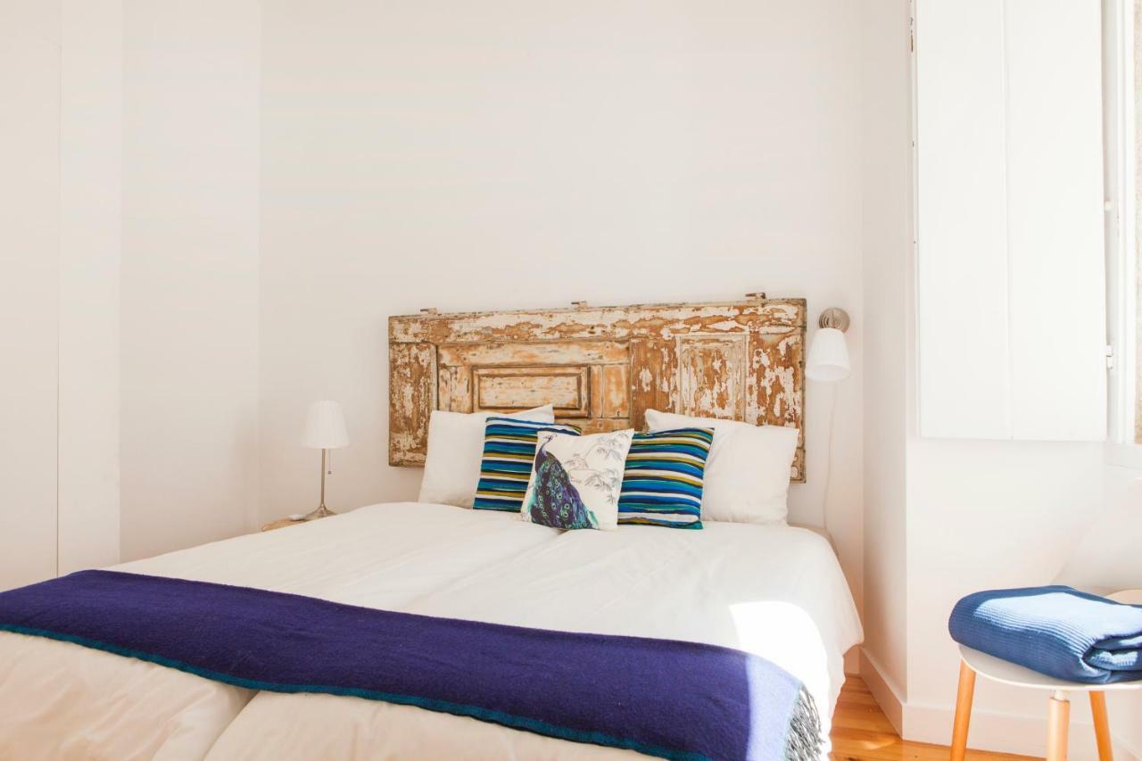Cozy 1St Floor Flat Central Chiado District With Balconies And Ac 19Th Century Building Lisbona Esterno foto