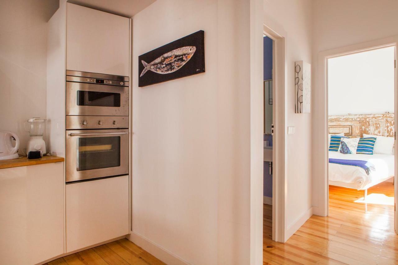 Cozy 1St Floor Flat Central Chiado District With Balconies And Ac 19Th Century Building Lisbona Esterno foto